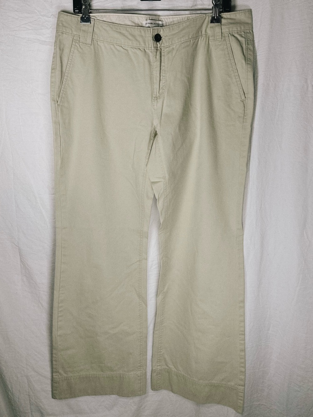 Banana Republic Women’s Khaki Chino Cropped Pants Size 10 100%Cotton
